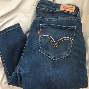 Levi’s 535